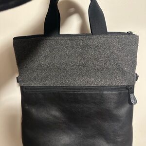 Coach Stylish Black and Gray Men's Tote Bag
